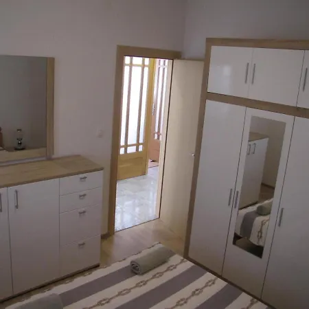 House Fantasy With Pool Hébergement de vacances Šibenik