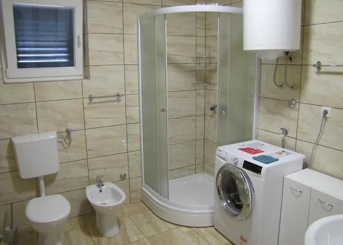 House Fantasy With Pool