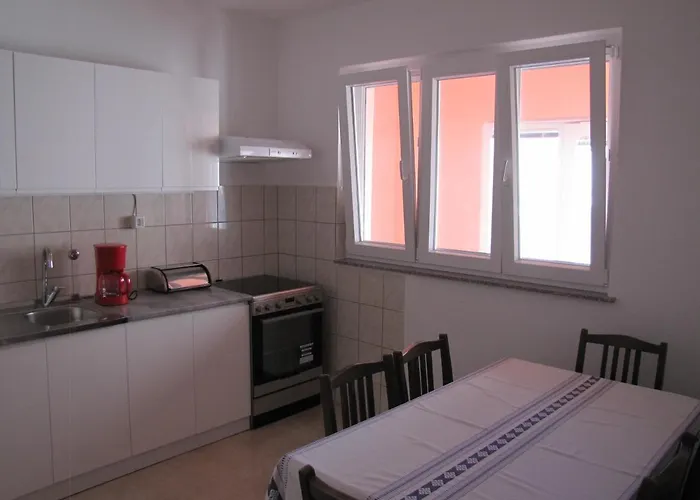 House Fantasy With Pool بيت للعطل *